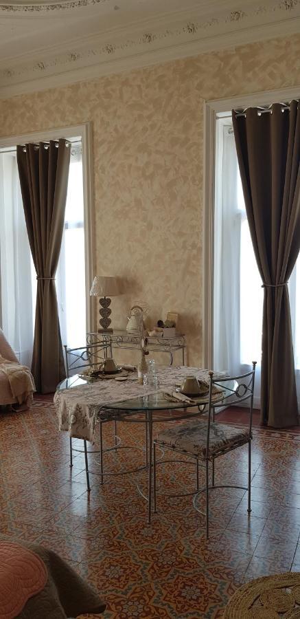 Chez Dedou Et Madou Bed and Breakfast Florensac Buitenkant foto