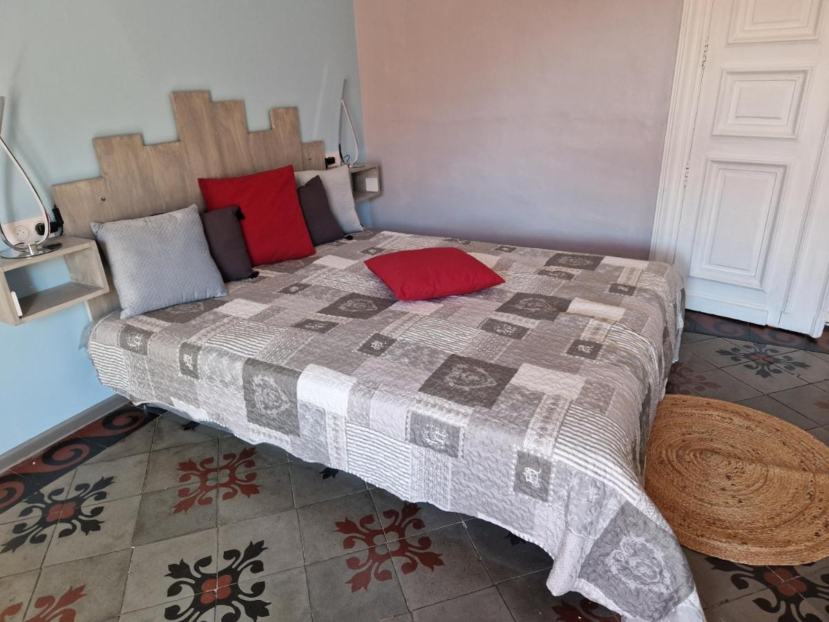 Chez Dedou Et Madou Bed and Breakfast Florensac Buitenkant foto